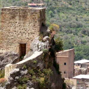 Trekking urbano ad Alcara Li Fusi